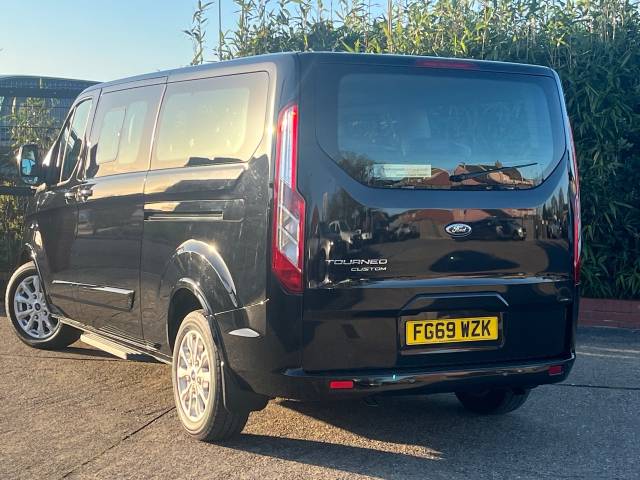 2019 Ford Tourneo Custom 2.0 EcoBlue 130ps L2 H1 9 Seater Titanium