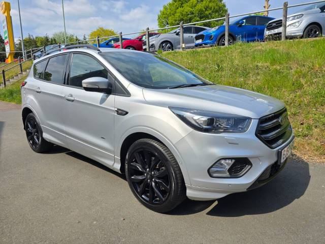 Ford Kuga 1.5 EcoBoost 182 ST-Line X 5dr Auto Hatchback Petrol Moondust Silver