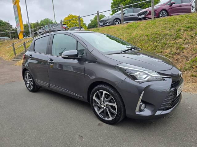 Toyota Yaris 1.5  Design 5dr Hatchback Petrol Grey