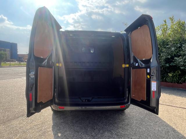 2021 Ford Transit Custom 2.0 EcoBlue 130ps L2 H1 D/Cab Limited Van