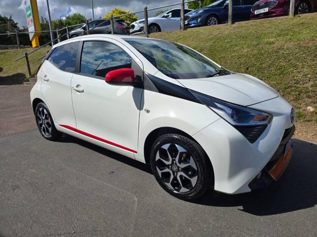 Toyota Aygo 1.0 VVT-i X-Trend 5dr Hatchback Petrol White