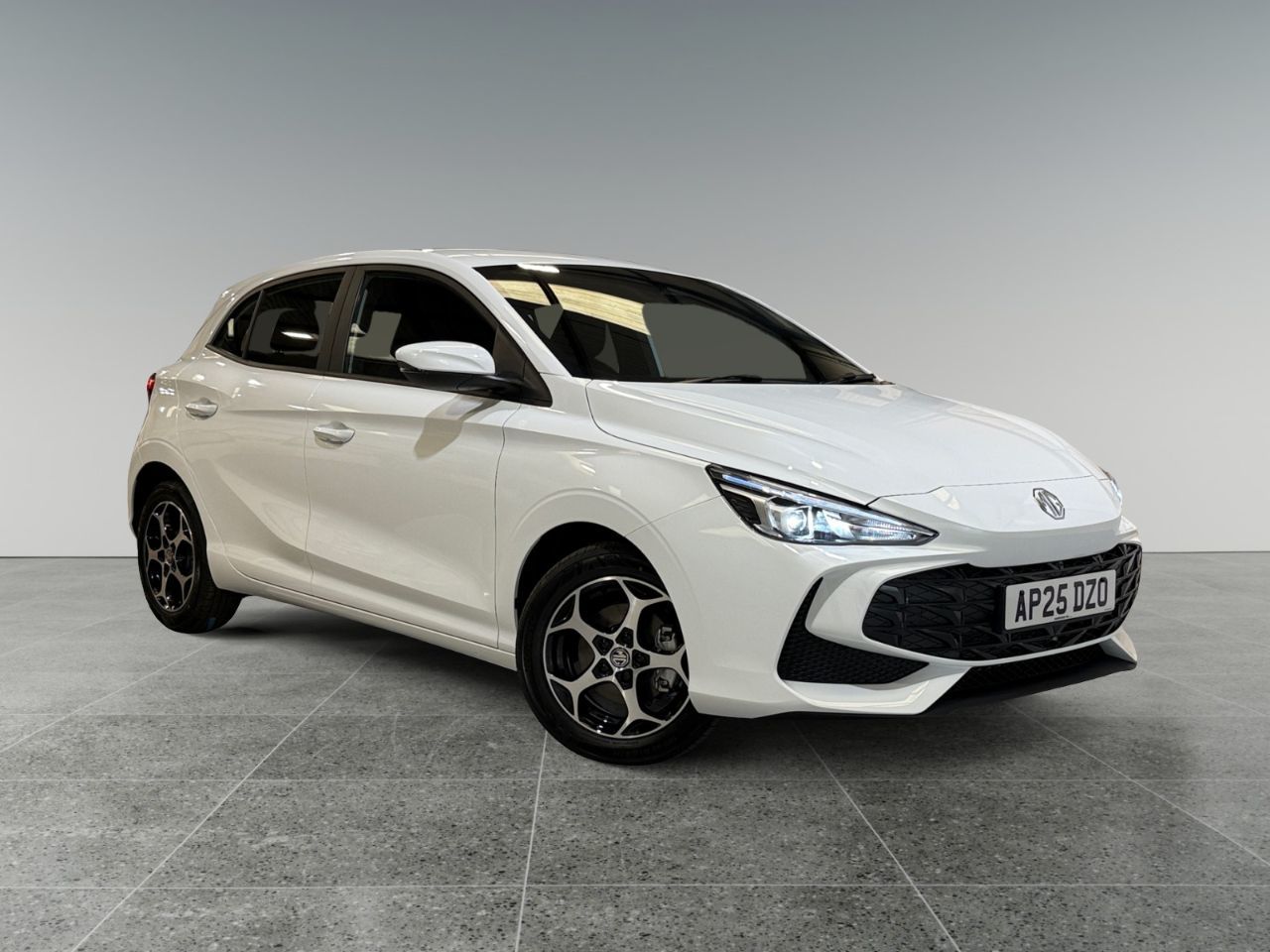 2025 MG 3