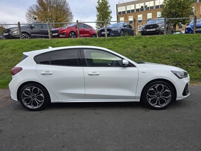 2022 Ford Focus 1.0 EcoBoost ST-Line Vignale 5dr