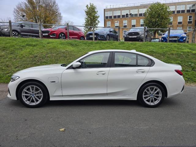 2021 BMW 3 Series 2.0 330e SE Pro 4dr Step Auto