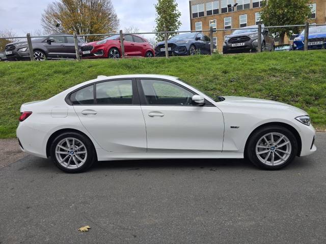 2021 BMW 3 Series 2.0 330e SE Pro 4dr Step Auto