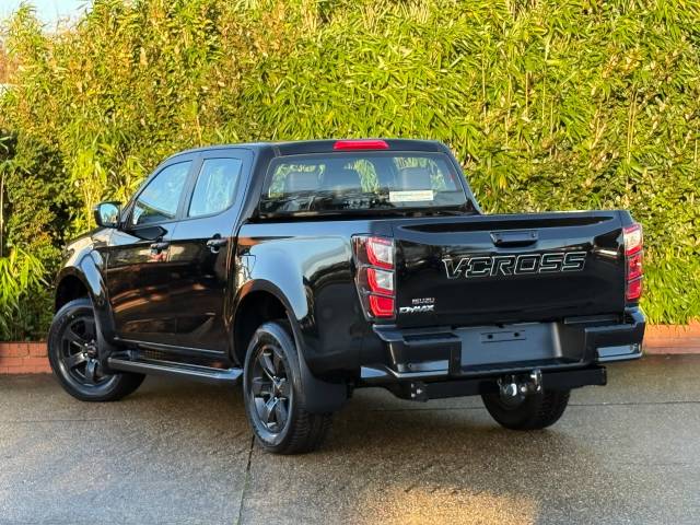 2025 Isuzu D-max 1.9 D-MAX V-CROSS AUTO