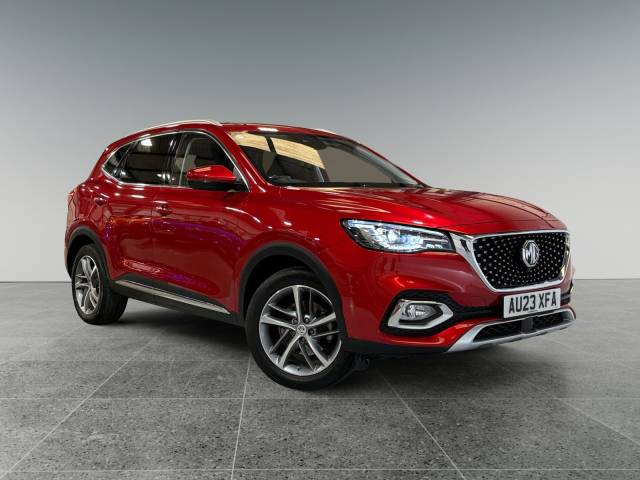 MG HS 1.5 T-GDI Exclusive 5dr Estate Petrol Red