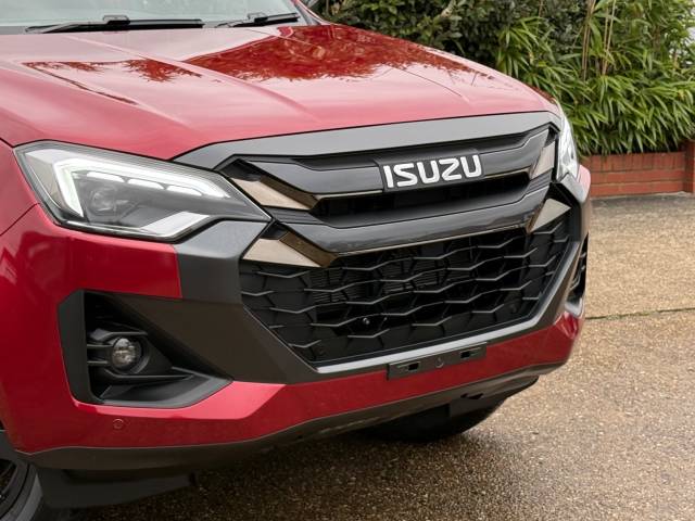 2025 Isuzu D-max 1.9 V-Cross Double Cab 4x4 Auto