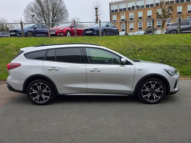 2022 Ford Focus 1.0 EcoBoost Hybrid mHEV 155 Active Vign 5dr Auto