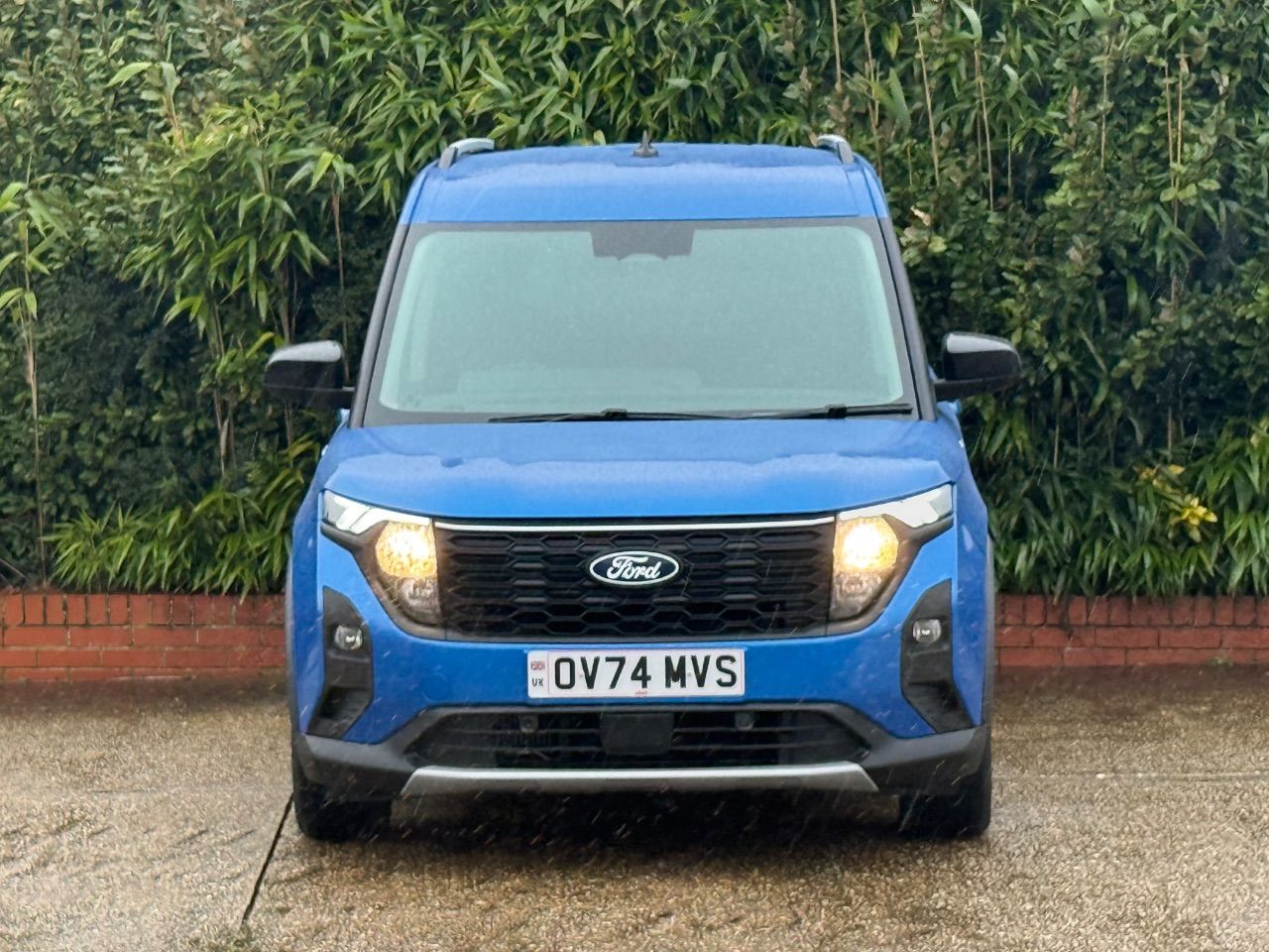 2024 Ford Transit Courier