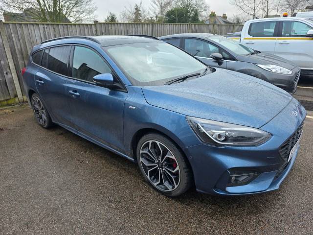 Ford Focus 1.0 EcoBoost Hybrid mHEV 155 ST-Line X Edition 5dr Estate Petrol Chrome Blue
