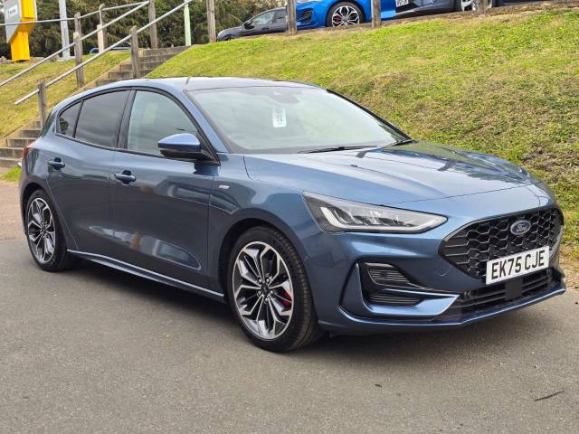 Ford Focus 1.0 EcoBoost Hybrid mHEV 155 ST-Line X 5dr Auto Hatchback Petrol Chrome Blue