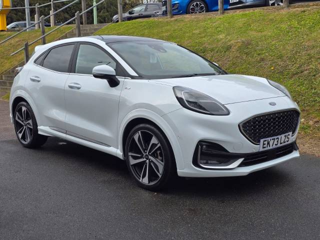 Ford Puma 1.0 EcoBoost Hybr mHEV 155 ST-Line Vignale 5dr DCT Hatchback Petrol Frozen White