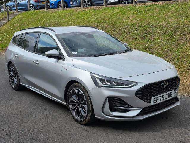 Ford Focus 1.0 EcoBoost Hybrid mHEV 155 ST-Line X 5dr Auto Estate Petrol Moondust Silver