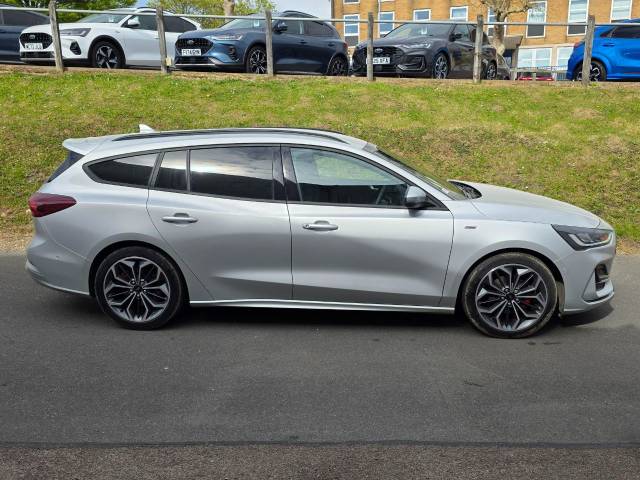 2025 Ford Focus 1.0 EcoBoost Hybrid mHEV 155 ST-Line X 5dr Auto