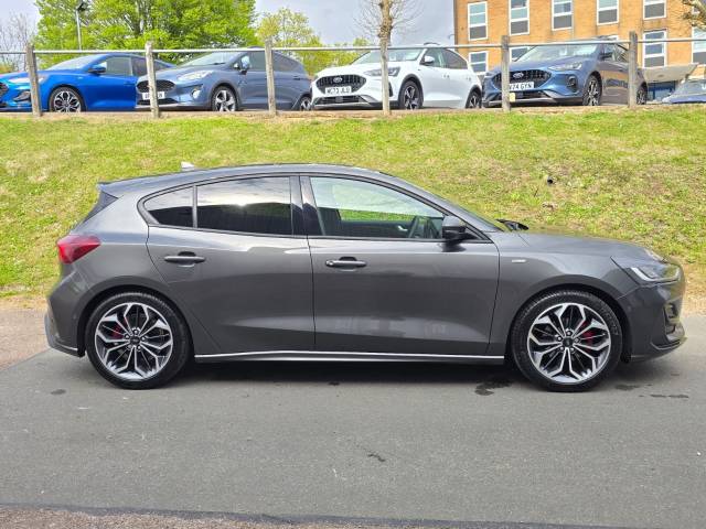 2025 Ford Focus 1.0 EcoBoost Hybrid mHEV 155 ST-Line X 5dr Auto