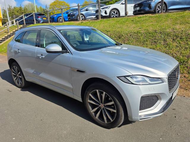 Jaguar F-Pace 2.0 D200 R-Dynamic SE 5dr Auto AWD Estate Diesel Hakuba Silver