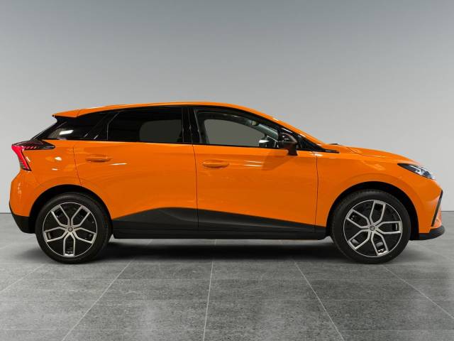 2025 MG 4 0.0 180kW Trophy EV Extended Range 77kWh 5dr Auto