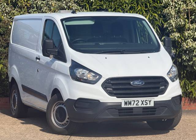 Ford Transit Custom 2.0 EcoBlue 130ps Low Roof Leader Van Panel Van Diesel White