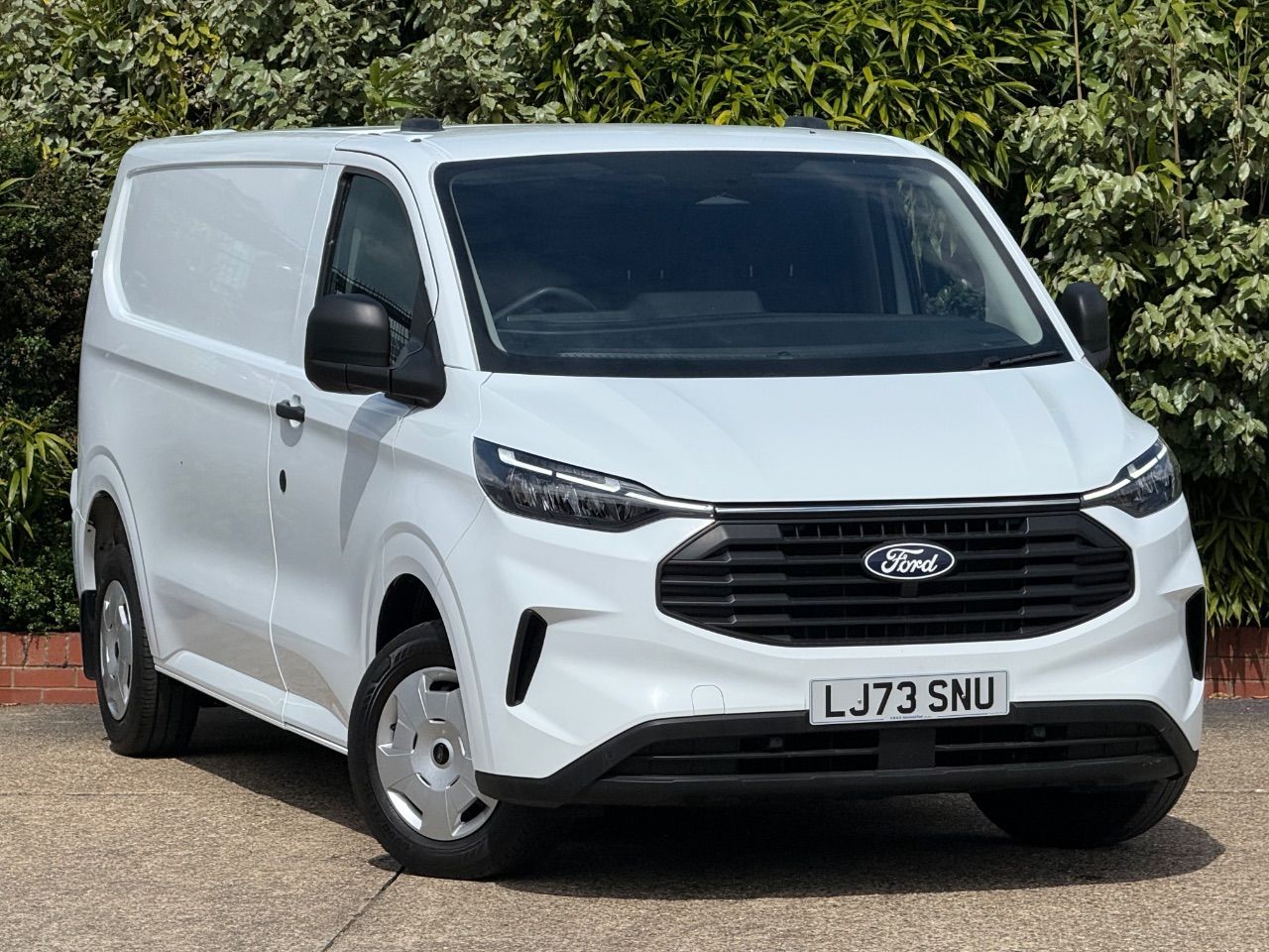 2024 Ford Transit Custom