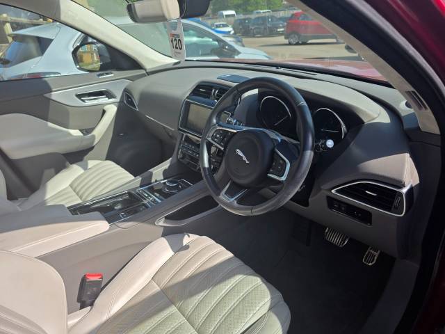 2018 Jaguar F-Pace 2.0d Portfolio 5dr Auto AWD