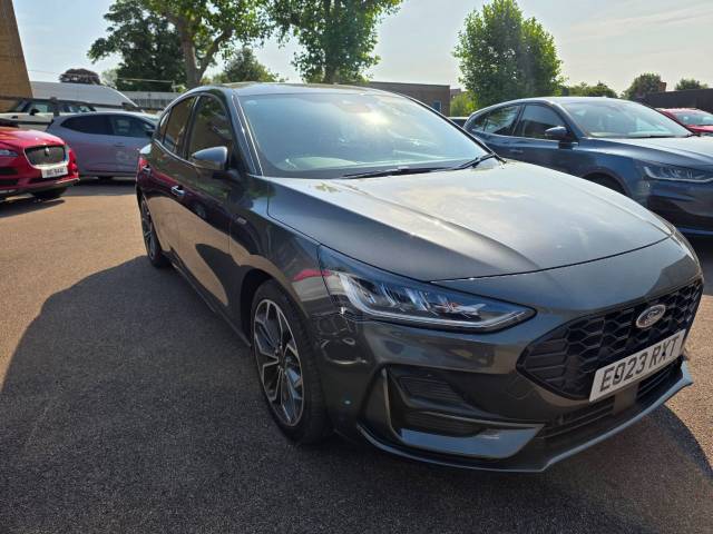 Ford Focus 1.0 EcoBoost ST-Line X 5dr Hatchback Petrol Magnetic Grey