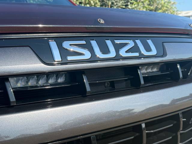 2021 Isuzu D-max 1.9 V-Cross Double Cab 4x4 Auto
