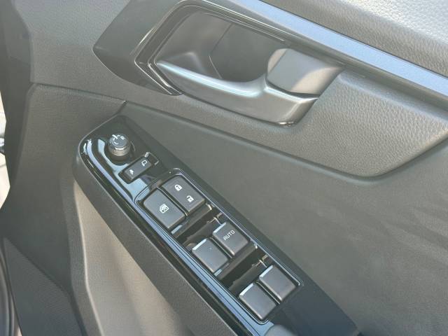 2026 Isuzu D-max 2.2 V-Cross 8 Speed Auto 26MY