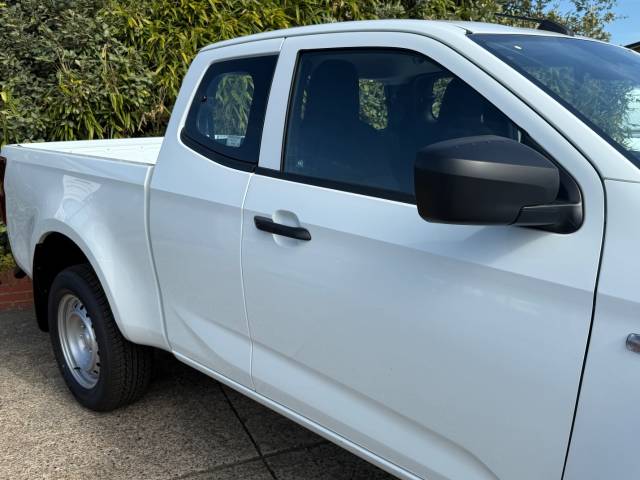 2026 Isuzu D-max 2.2 Utility Extended Cab 26MY