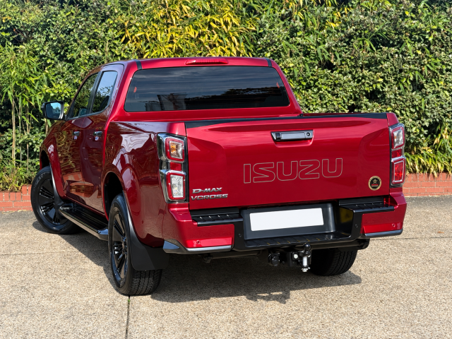2023 Isuzu D-max 1.9 V-Cross Double Cab 4x4 Auto