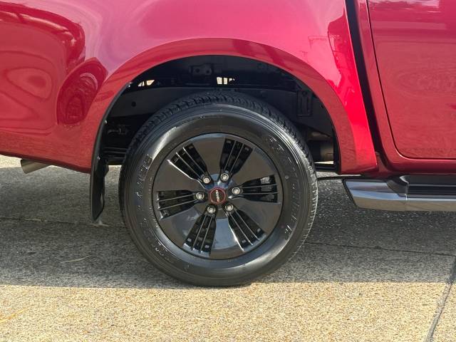 2023 Isuzu D-max 1.9 V-Cross Double Cab 4x4 Auto