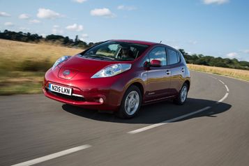 Nissan celebrates 10,000 Leaf sales in the UK