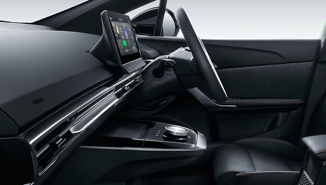 MG4 EV XPower -