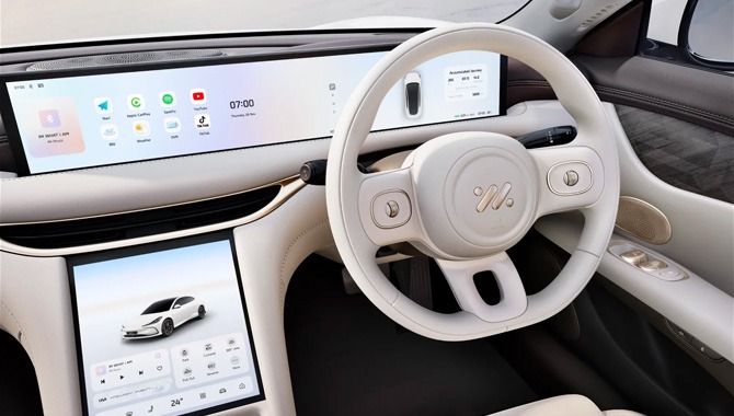 MG IM5 - Interior