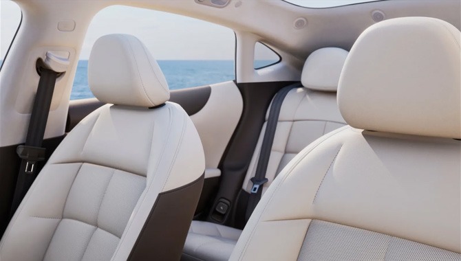 MG IM5 - Interior
